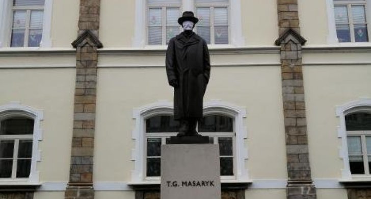 Masaryk s cedulí.jpg